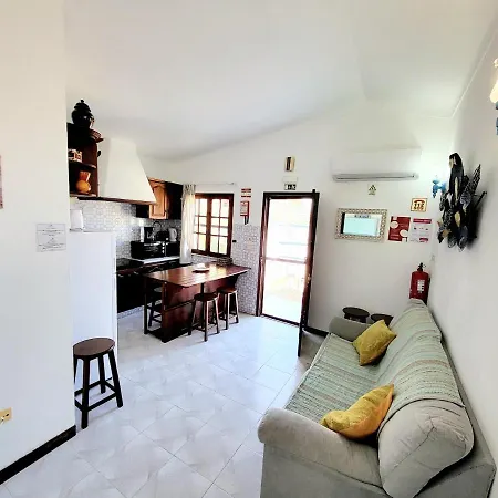 Casas Algarvias Arroteia de Baixo