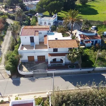 Casas Algarvias * Arroteia de Baixo