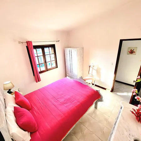 Casas Algarvias * Arroteia de Baixo